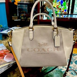Fabulous coach bag small tote with crossbody strap bag is approx 8 x 13